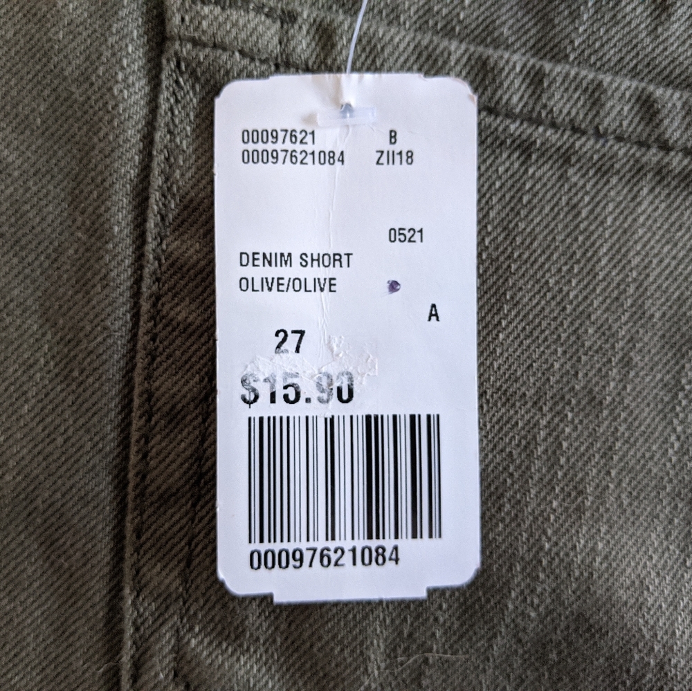 NWT!! Olive Lace Shorts - Picture 6 of 7